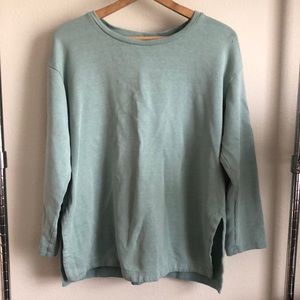 EILEEN FISHER Sweatshirt.